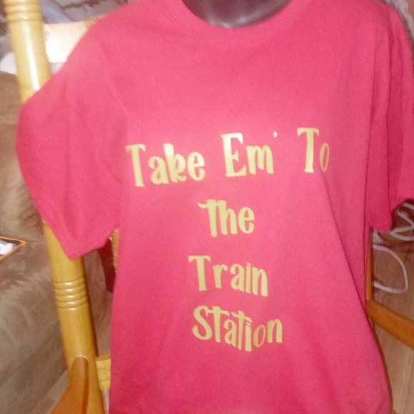 Maroon/gold "take him to the train station" men's large - Picture 4 of 10